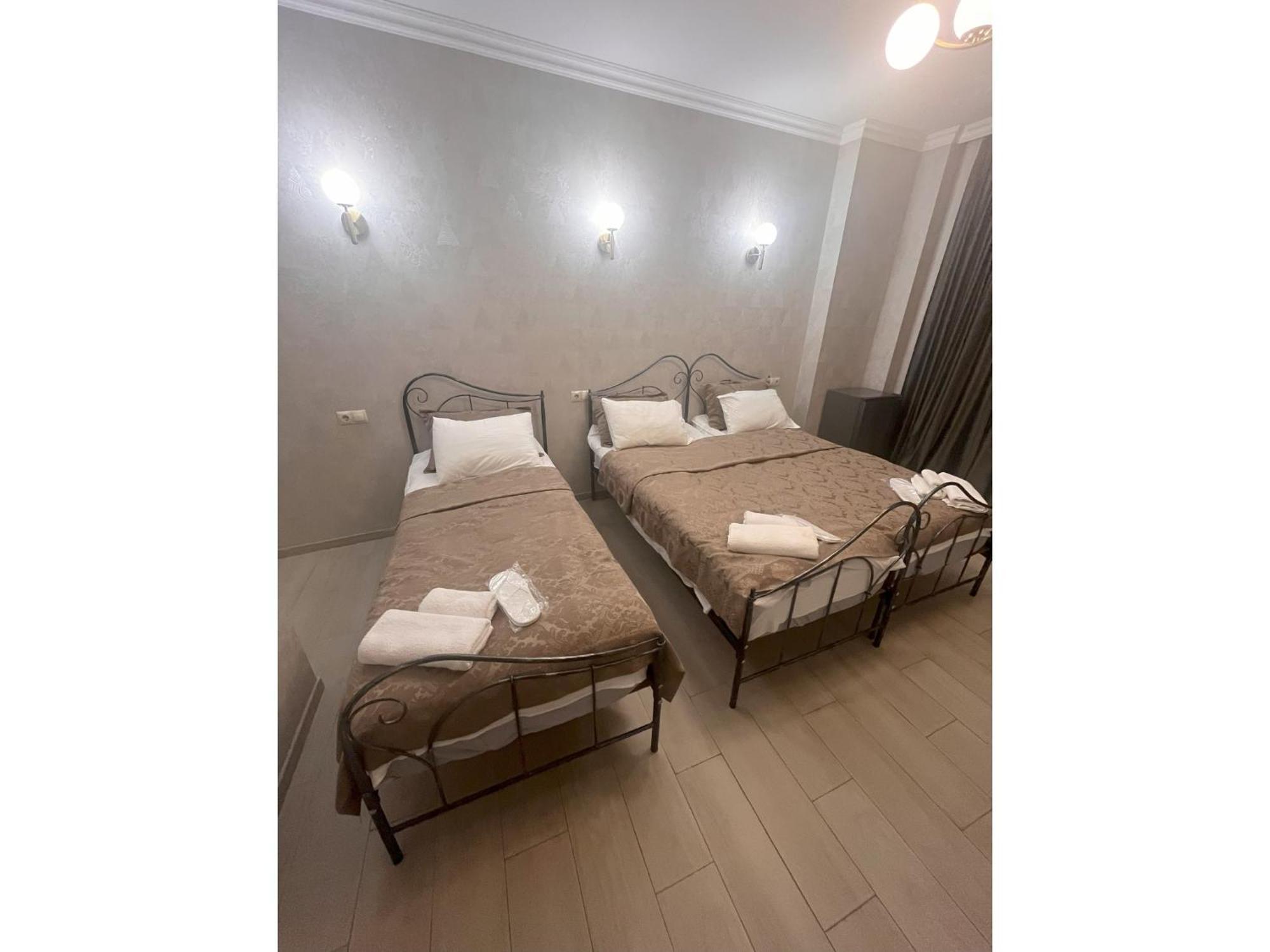 Silver 42 Boutique Hotel ティビリシ エクステリア 写真